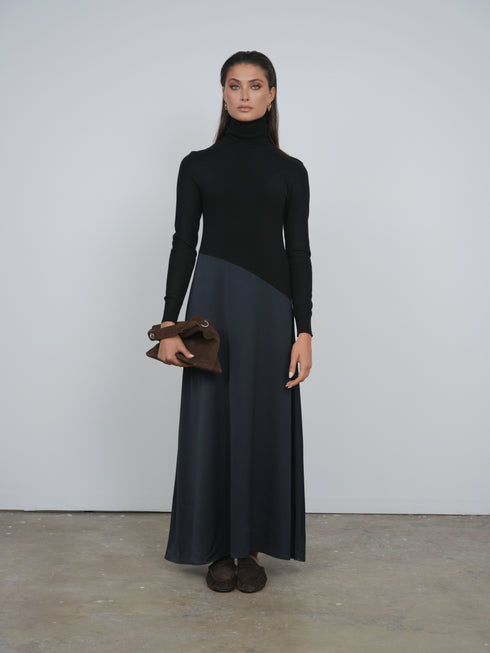 Point Mixed Turtleneck Dress